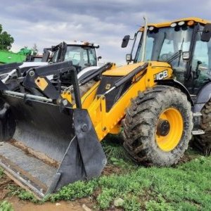 foto als neu JCB 4CX Piling Baggerlader mit bohre 14m