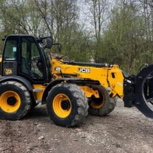 foto 5.2m/3.2t teleskop lader JCB TM310 gabel+ (2023!)ZANGE forst wald